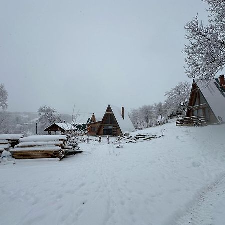 Rubicon Cabins Secaria Екстериор снимка